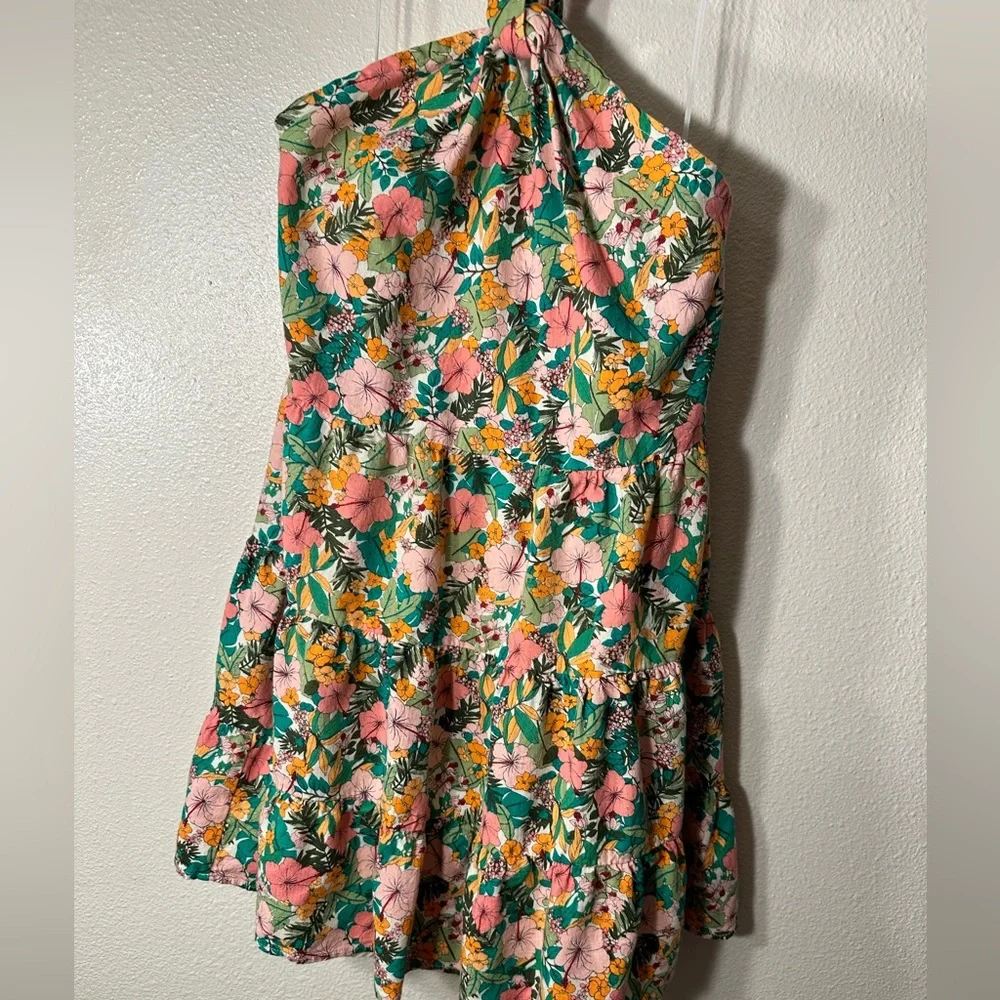 Copper Key Floral Printed
Tiered Halter Dress | Dillard's size Large - Picture 13 of 13
